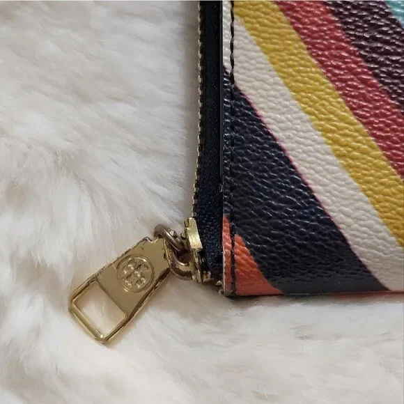Tory Burch Continental Long Zip Around Wallet 👛 Rare Geometric Print Like New - Picture 3 of 10